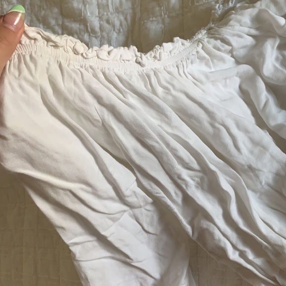 Brandy Melville white top - Picture 3 of 7